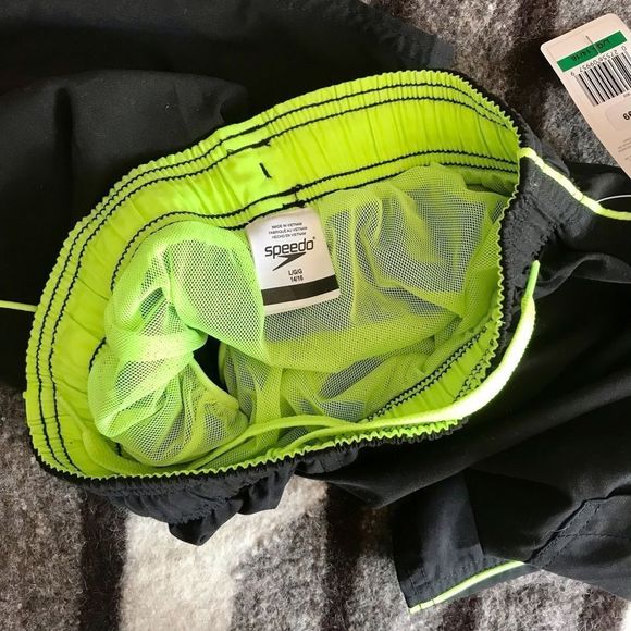 Speedo swim shorts, size L (14/16) kids - Picture 4 of 5